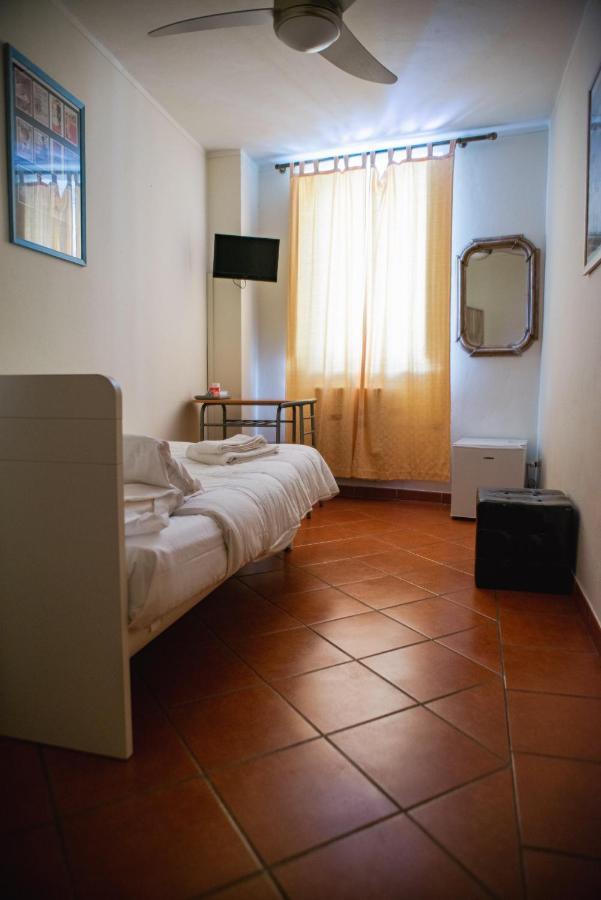 Al Cardinale Rooms&Studios Lucca Esterno foto