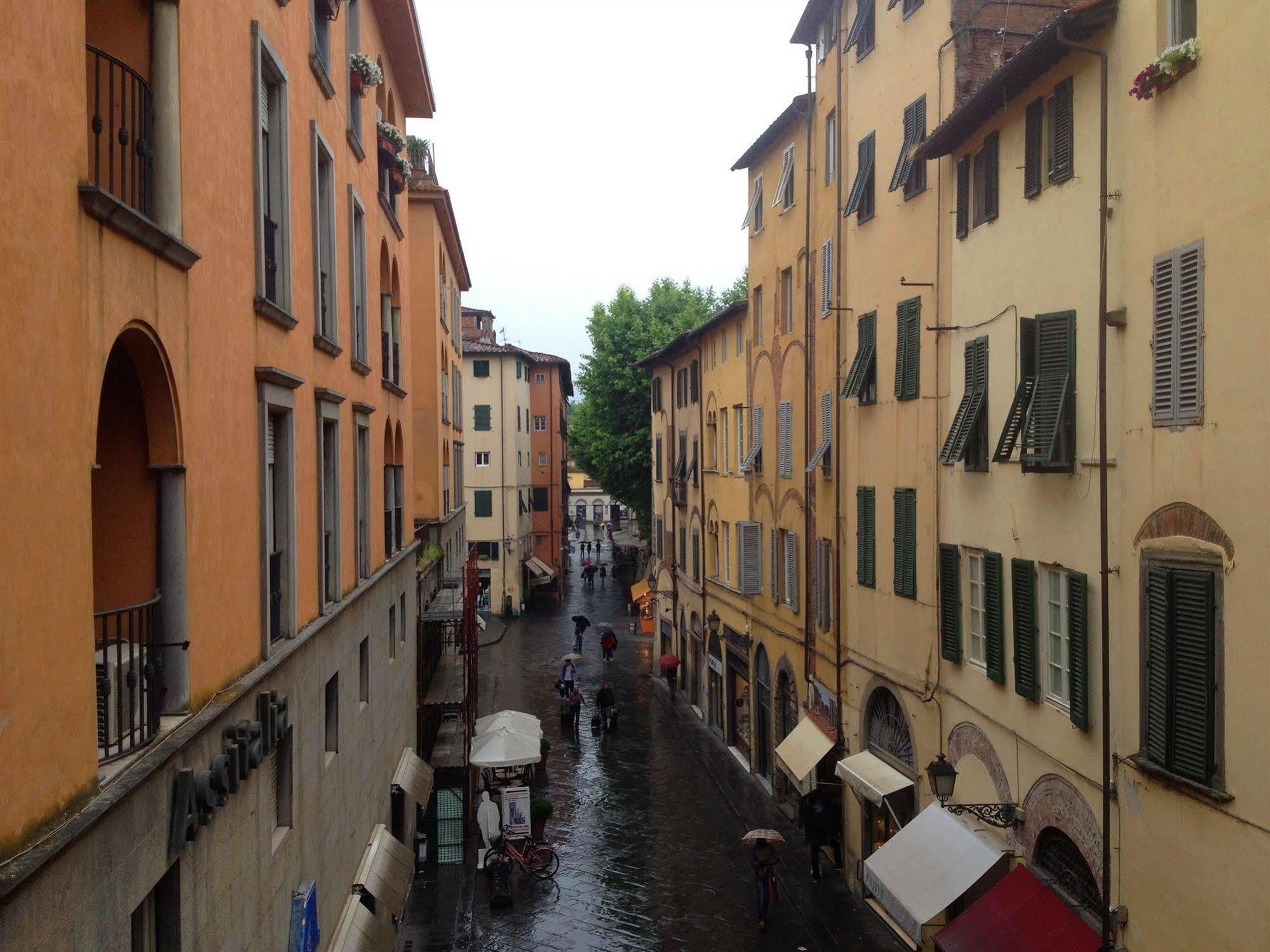 Al Cardinale Rooms&Studios Lucca Esterno foto